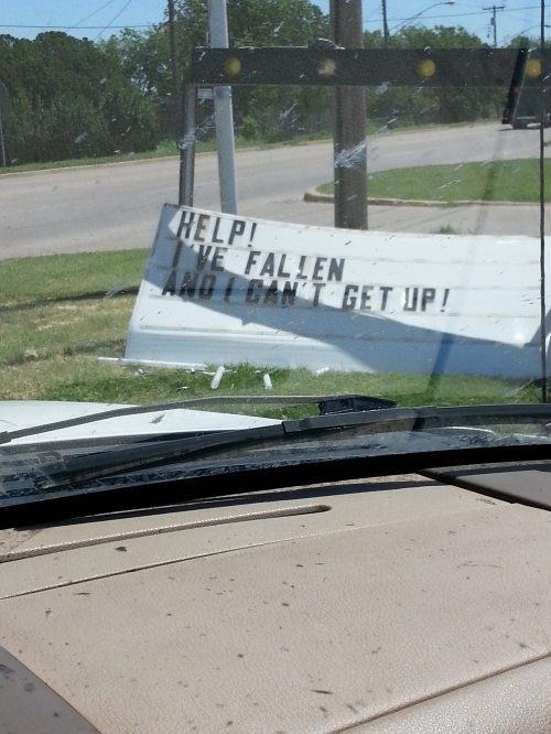 18 Funny Signs Spotted In The Wild