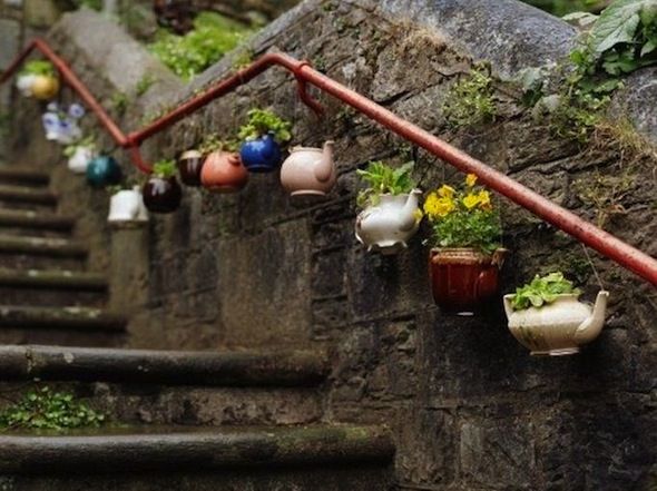 art teapot garden
