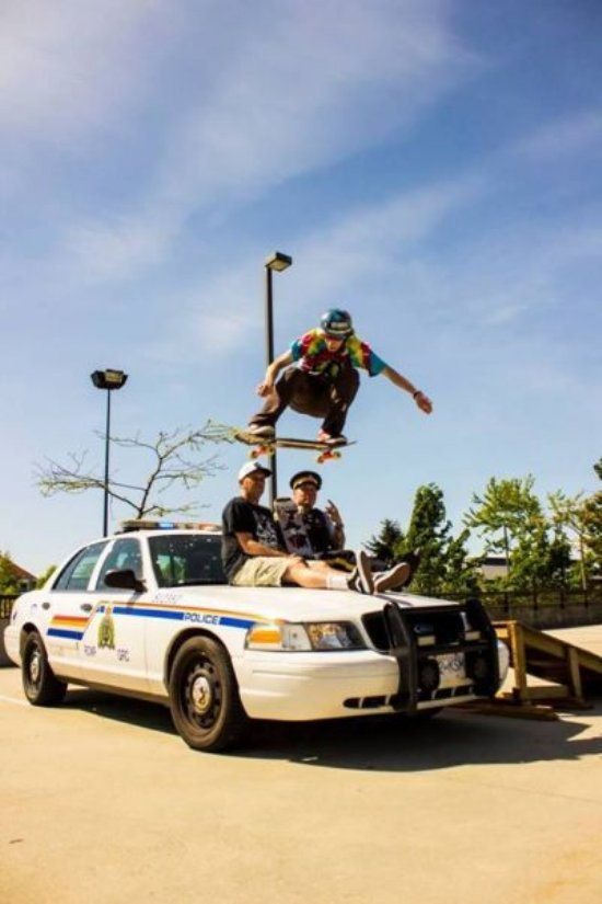 21 Cops Caught Being Awesome