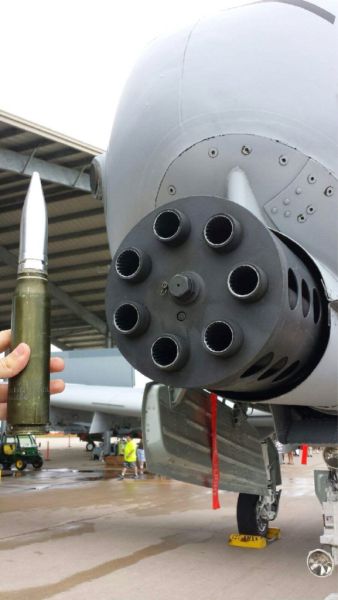A-10 warthog cannon and 30 mm round