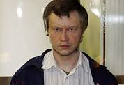 Alexander PichushkinKnown as: The Chessboard KillerM.O.: tempting vagrants into Moscow's Bitsa Park with vodka, he'd kill them with a hammer, then push the vodka bottle into their skulls.Active: 1992 - 2006, Moscow, RussiaVictim count: 48 - 60Info: Pichushkin had the bizarre ambition to kill 64 people - the number of squares on a chessboard. He said of his first murder, 'A first killing is like your first love. You never forget it.'