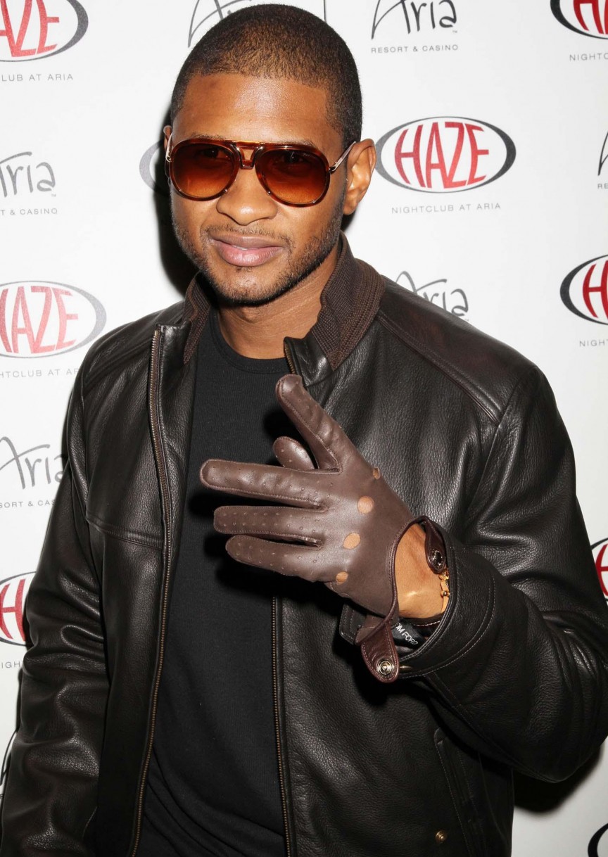 With a net worth of 140 million, one would think the famous RB singer could tip something other than an autographed picture. There have been several reports of Usher leaving an autographed photo of himself in lieu of cash. Great, because signed Usher photos go for approximately 2.75 on Ebay. The thirty-five year old is also known for trying to get other people to pick up the tab. Perhaps, the singers stinginess should have been one of his confessions.