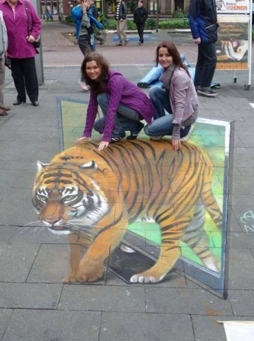 Amazing 3D art tiger is almost real