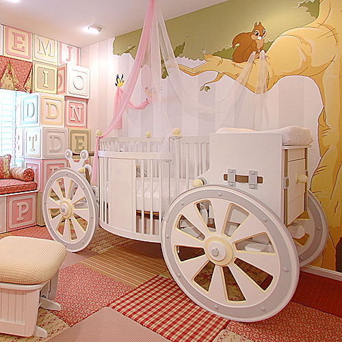 Beyonce and Jay-Z spent 19,995 dollars on a  Fantasy Carriage crib from PoshTots.