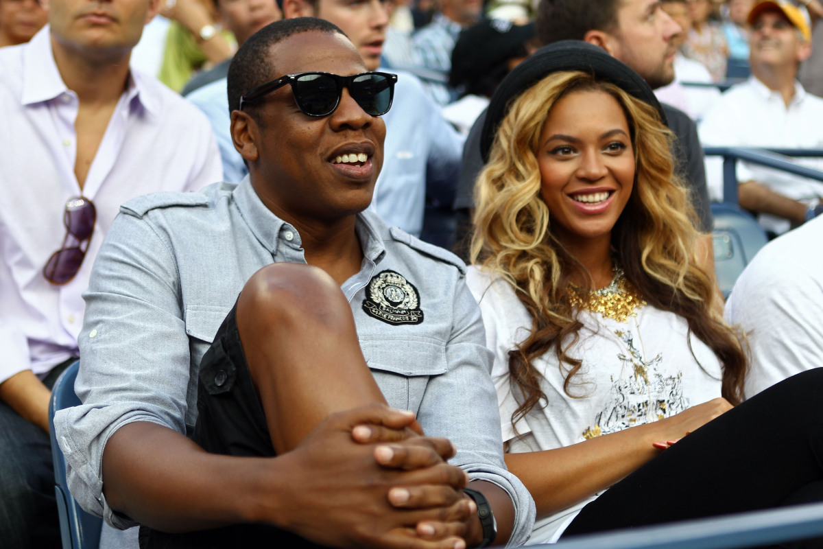 Beyonce spent 2 million to buy a Bugatti Grand Sport for Jay's 41'st birthday.