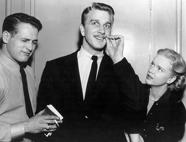 Paul Newman, Leslie Nielsen and Anne Francis on the set of The Rack.