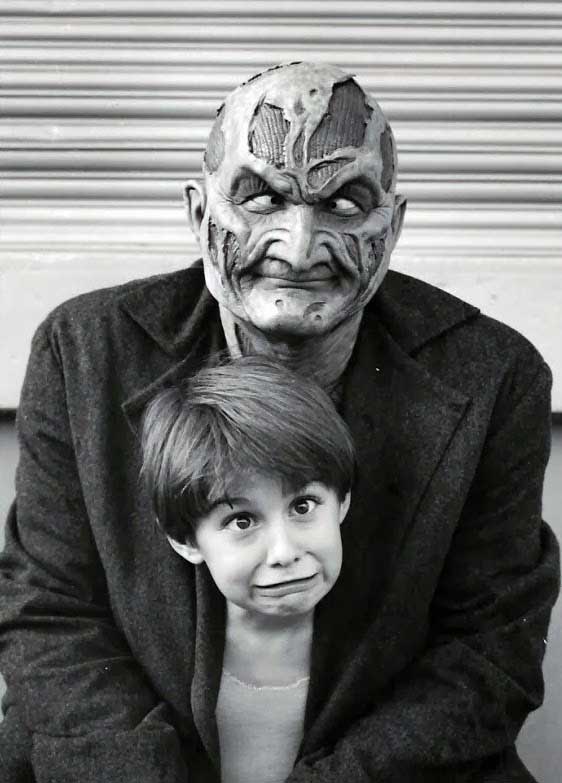 Robert Englund and Miko Hughes on the set of Wes Cravens New Nightmare.
