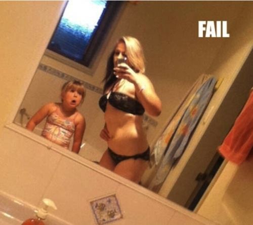 25 examples of how NOT to take selfies