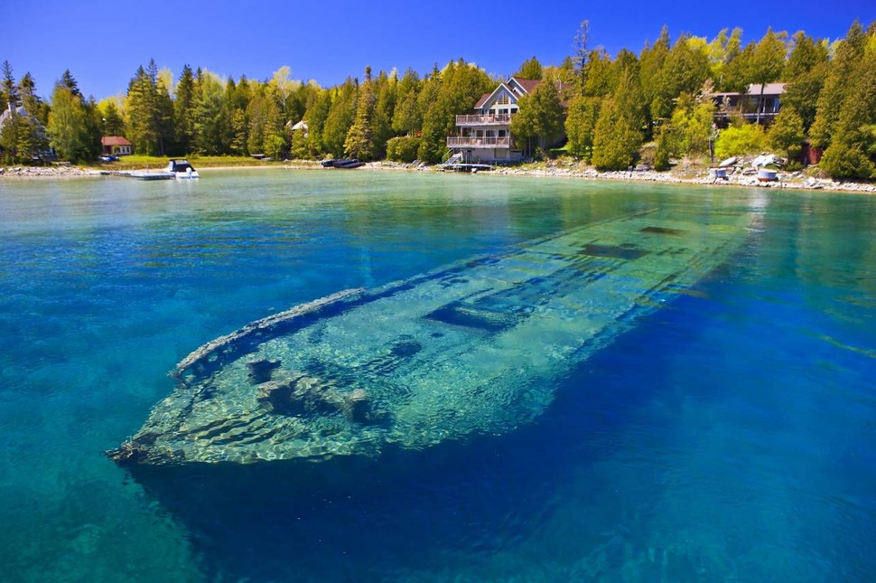 The Sweepstakes Lake Huron - Sweepstakes was a 119-foot Canadian schooner which was damaged at sea in 1885. Although it reached the shallow waters of the harbor, the leaks couldn't be fixed and it sank where it stood. Thanks to its relatively low depth, Sweepstakes is an amazing wreck for novices to explore.
