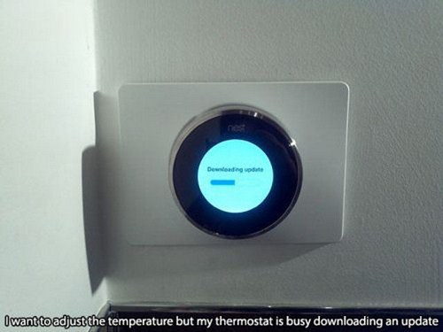 First World - Downloading wordt I want to adjust the temperature but my thermostat is busy downloading an update