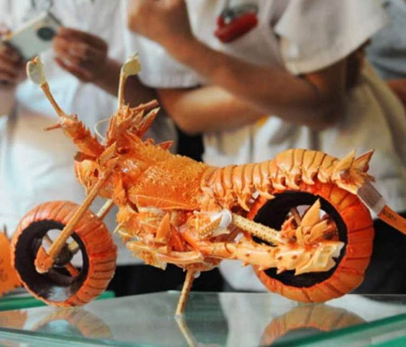 The magnificent detail of the lobster motorcycles is simply exquisite.