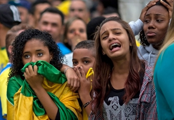 Brazilian Girls Crying Over The World Cup