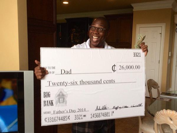 funny huge cheque - 3321 Y To The Ber of Dad 26,000.00 Twentysix thousand cents Big Bank MeMO Father's Day 2014 3316744856 3321" Aubelle Mafale atlat 1456874801