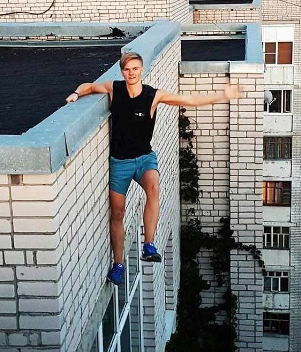 A schoolboy fell off a ninth-floor rooftop in Vologda Russia, after trying to take an ‘extreme selfie’ on a ninth-floor rooftop with his friend.