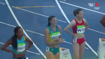She performed her trademark warm up dance before her 100m heat