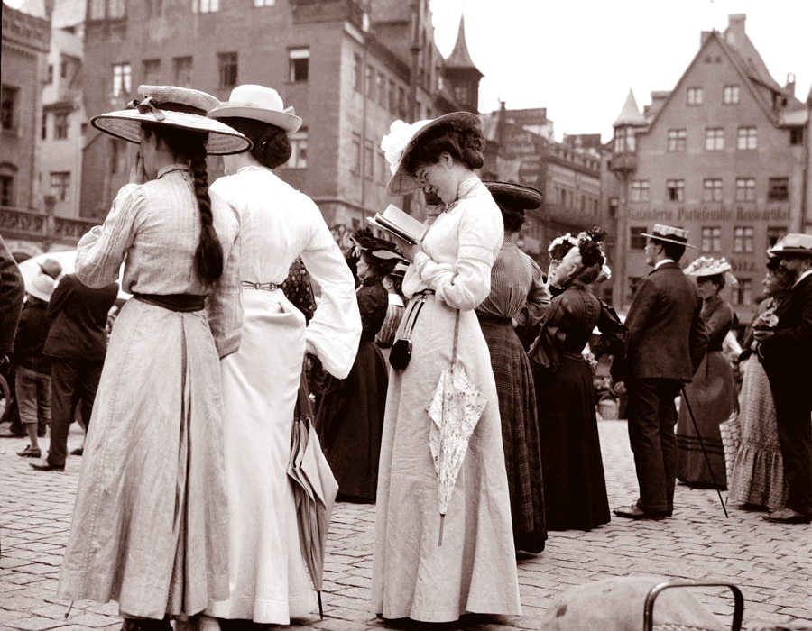 Tourists admiring some boats in the canal in Nuremberg, Germany in 1904.