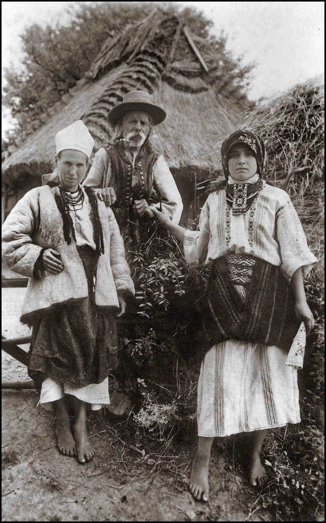 A family in Galicia when it was part of Poland in 1920.