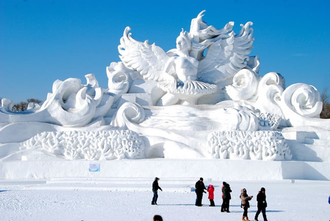 3. Snow  Ice Festival  Harbin, China. The Harbin festival is the largest snow and ice festival in the world, and it features carvings towering over 20 feet in height and full-size buildings made from gigantic blocks of ice.