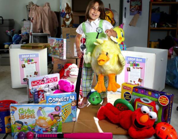 When she was only 4 years old, Riley Hebbard discovered that children in Africa did not have as many toys as her. She asked her mom Why don’t they have any toys? Can I send them mine? Riley’s Toys Foundation was then created, which has shipped thousands of toys to children in Africa and has 10 donation centers.