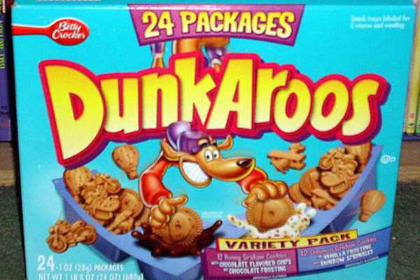 Dunkaroos
These little packages of heaven were the best snack to get in the lunch box. One side contained little kangaroo shaped cookies, while the other contained a scoop of delicious chocolate or vanilla frosting. The perfect combination to make it the perfect lunch.