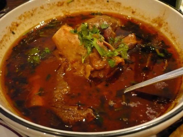 PAKISTAN: Pakistanis enjoy heartier meaty breakfasts, like Nihari, a stew made with beef sirloin and / or shank pieces.
