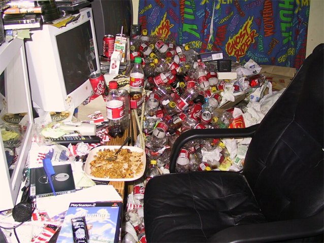 25 Most Depressing Home Offices Ever
