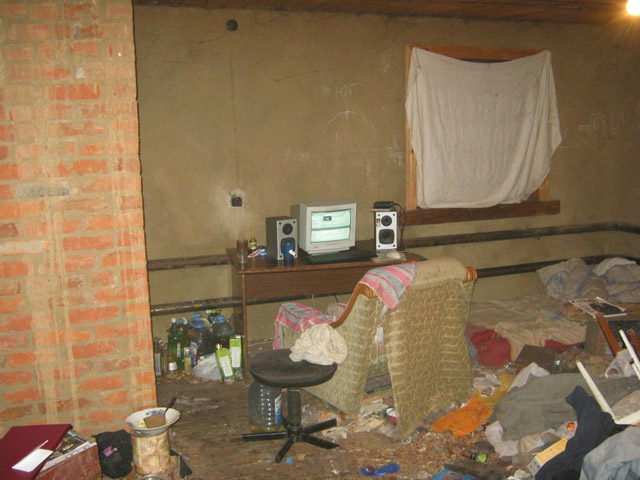 25 Most Depressing Home Offices Ever