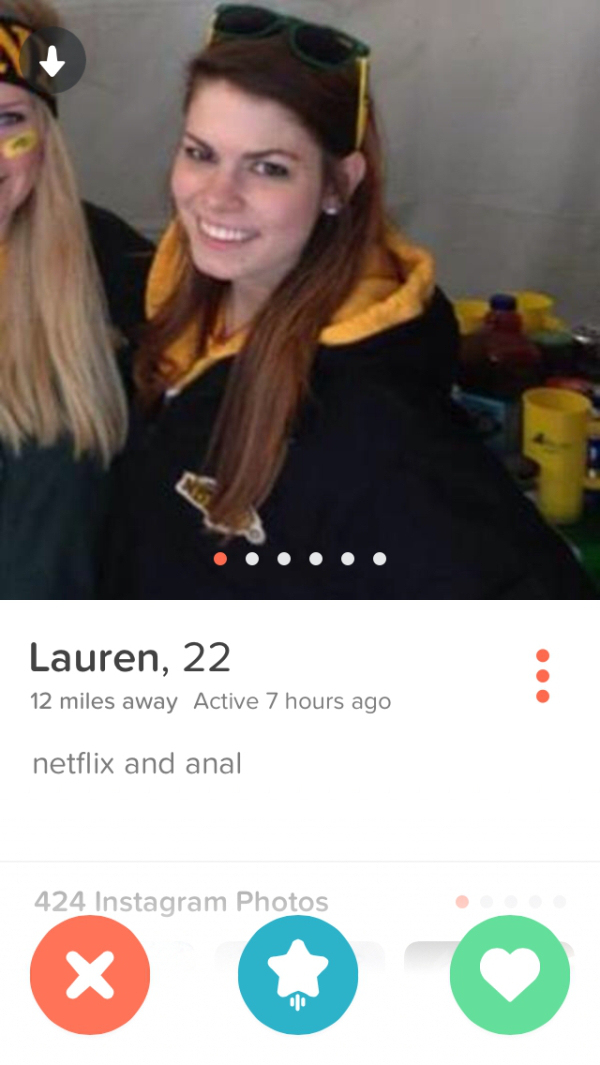 Hot Tinder Girls That Got Straight To The Point