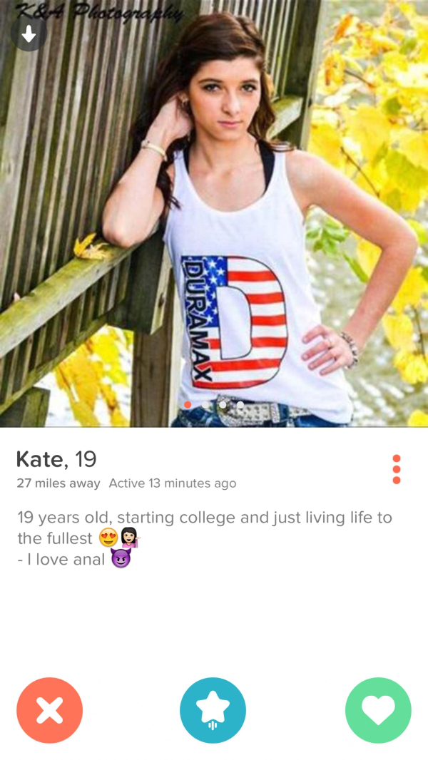 Hot Tinder Girls That Got Straight To The Point