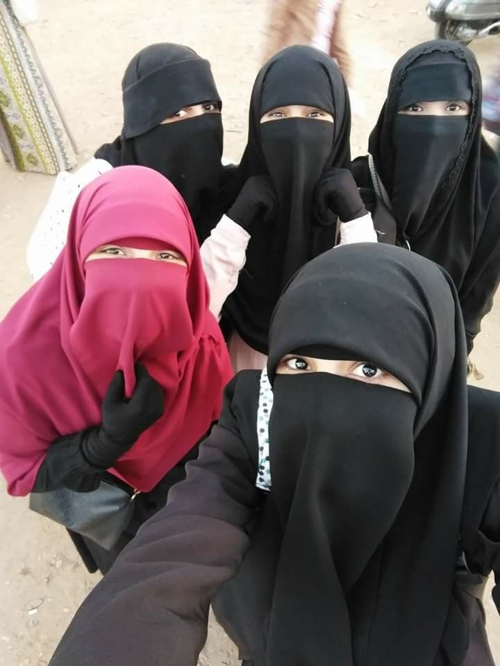 Sexy Arab Women