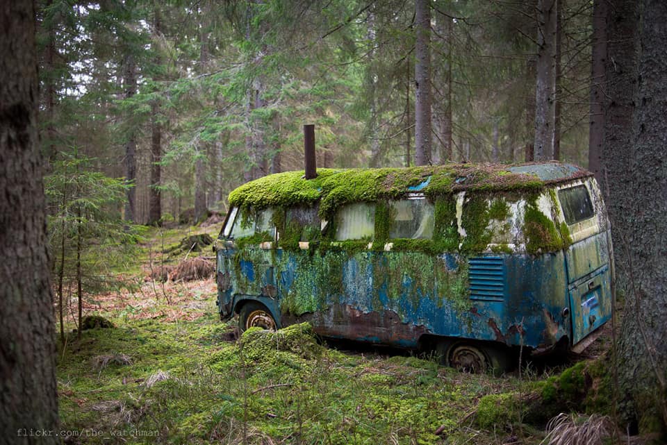 abandoned vw bus - flickr.comthe, watchman