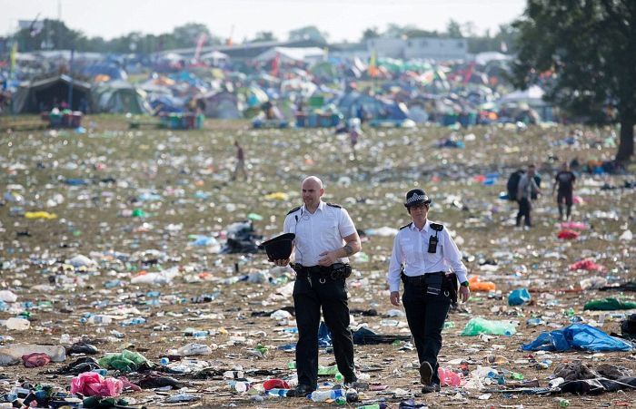 glastonbury mess