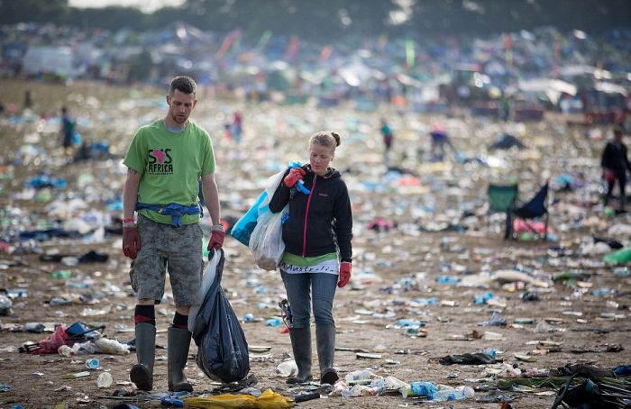 festival cleaning - Az