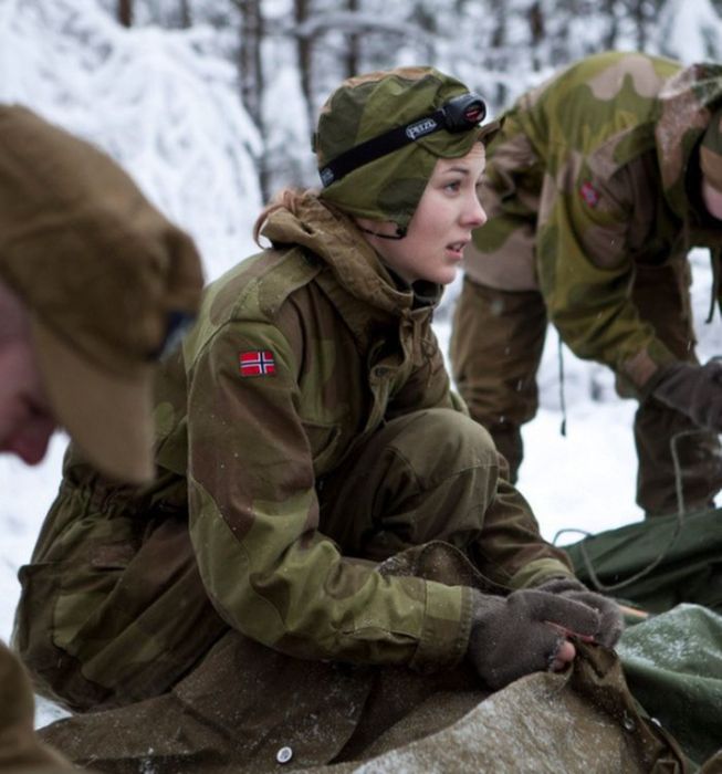 Norwegian Women In The Military