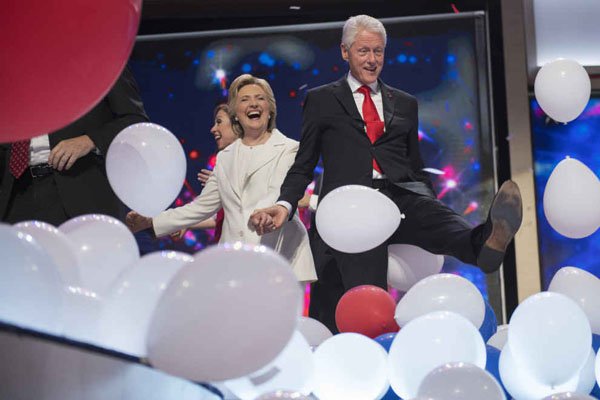 Bill Clinton Really Loves Some F@*king Balloons