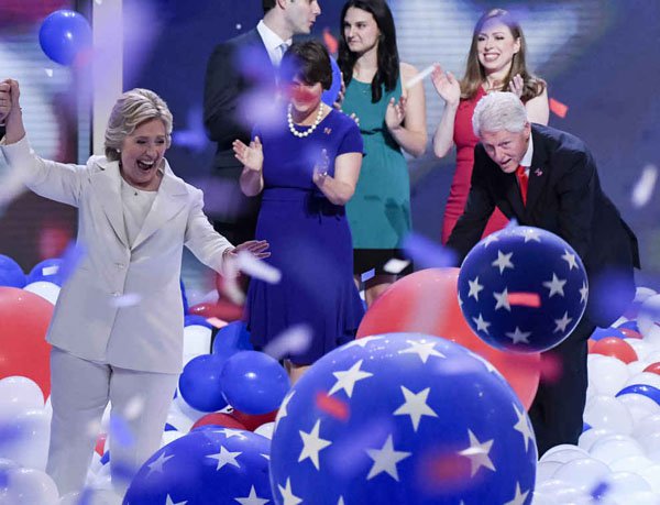 Bill Clinton Really Loves Some F@*king Balloons