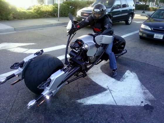 Awesome motorcycle made to look like something Batman would drive.