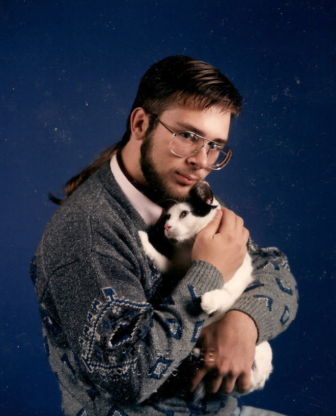 11 Cringe-Worthy Portraits of Precious Cat Boiz