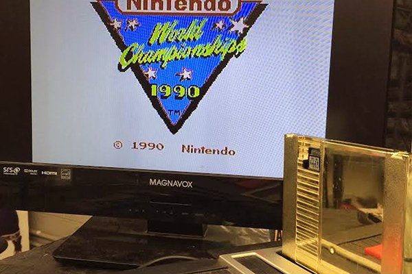 Vintage game worth money  - Nintendo World Championships 1990: Gold Edition