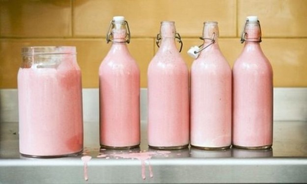 Hippo milk is pink