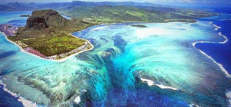 Underwater Waterfall Mauritius