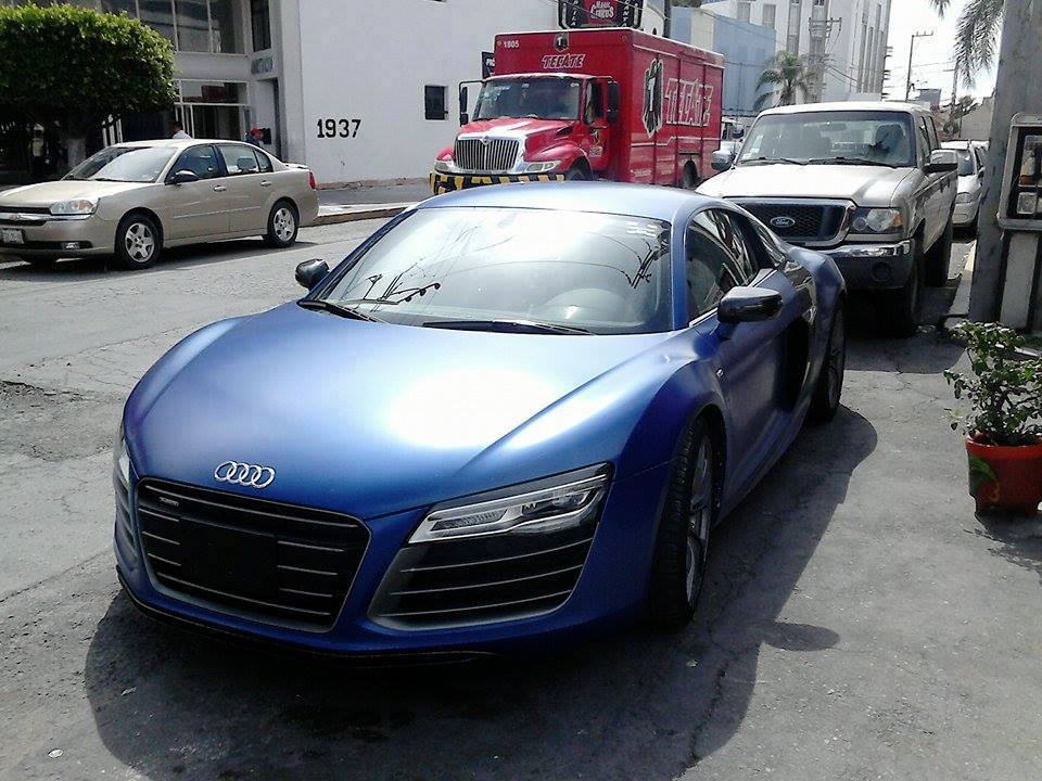This beautiful Audi R8 has been spotted in Mexico by Jos Antoniio R. Aguilar. I absolutly love the matte finish!