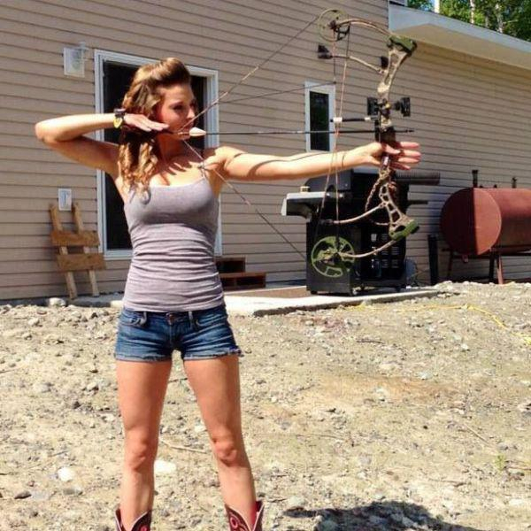 hot women archery