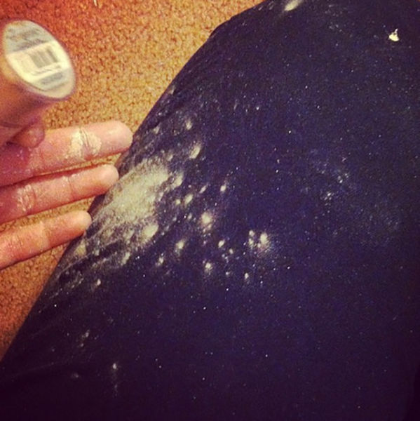 This horrible marriage of face powder and black pants: