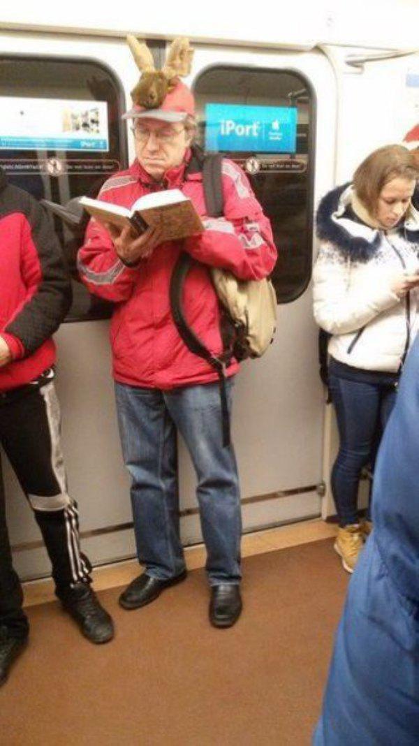 36 People With A Bizarre Sense Of Fashion