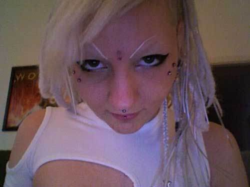 girl with messed up eyebrows