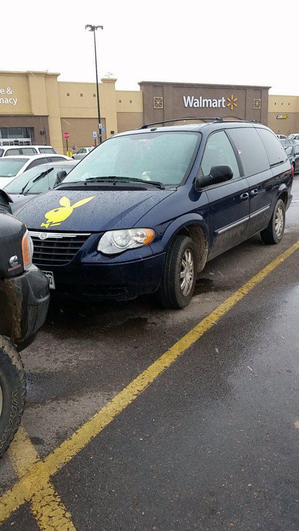 parking - e & nacy Walmart