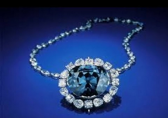 The Hope Diamond: Before the diamond was on exhibit by the Smithsonian, several of it's owners met a cruel fate vi aLord of the Rings style. Jean Babtiste Tefernier even died because of a seemingly random pack of rabid dogs attacked him.