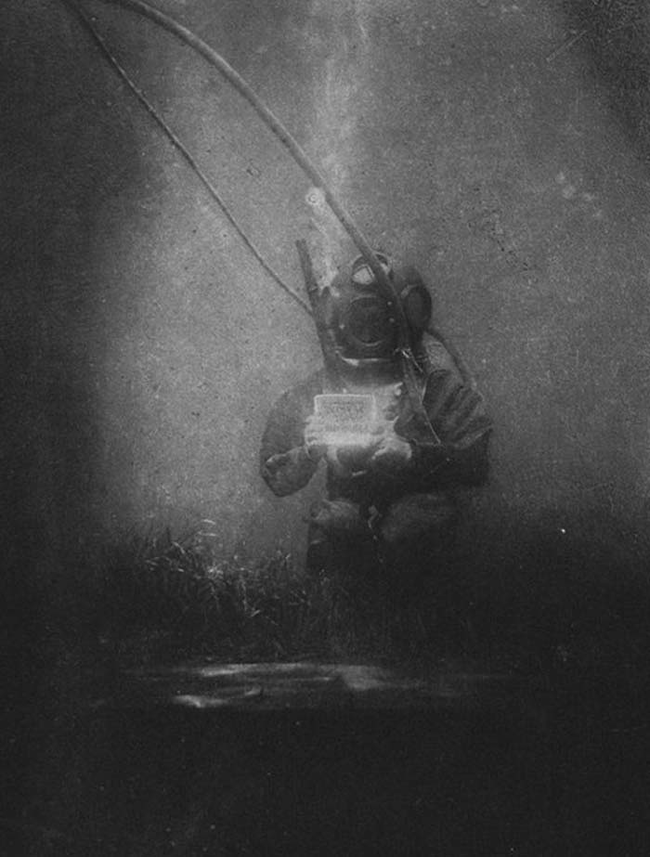 Louis Boutan taking one of the world's first underwater photographs in 1893.