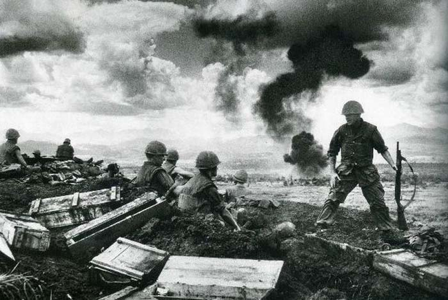 Troops at the battle of Khe Sanh, Vietnam, 1968. This was one of the longest, most violent battles of the war, lasting 77 days.